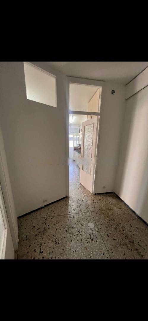 Location Appartement F4 El Mouradia