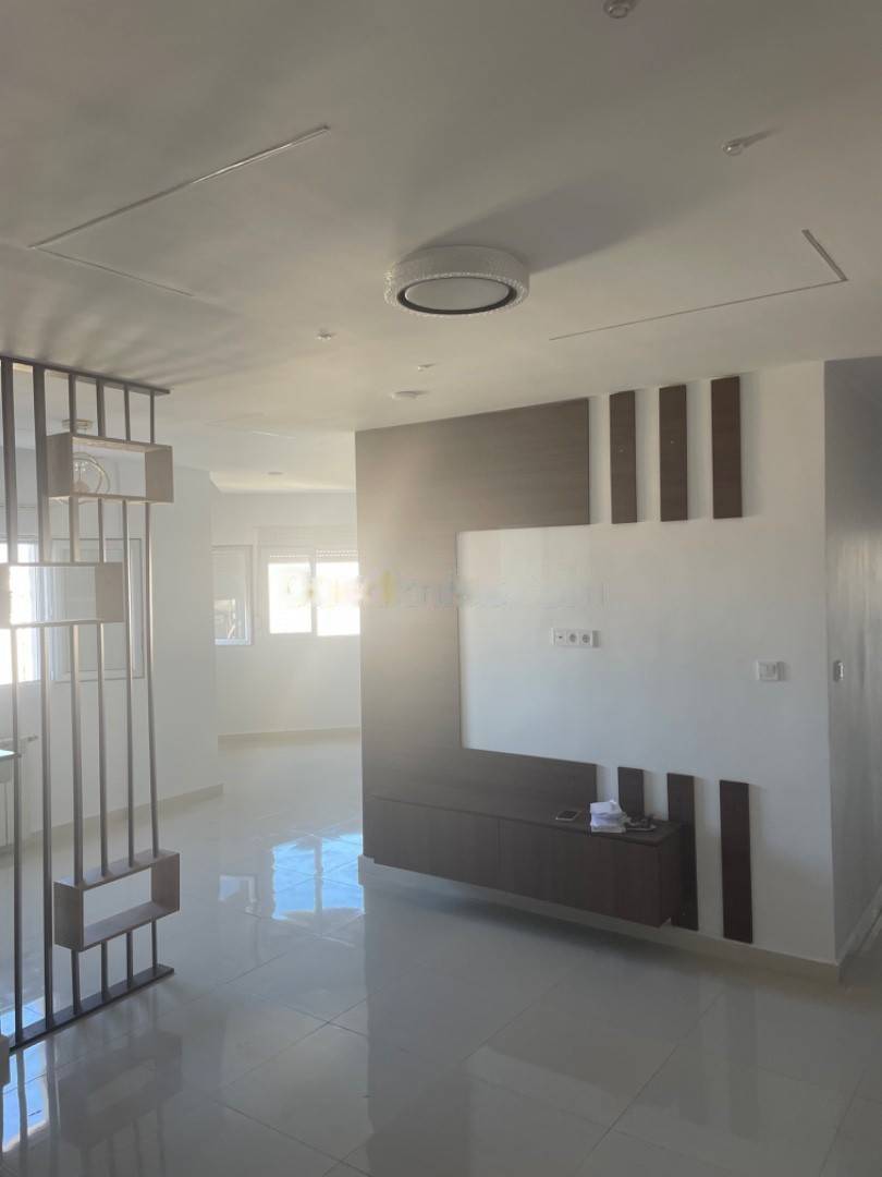Location Appartement F4 Staoueli
