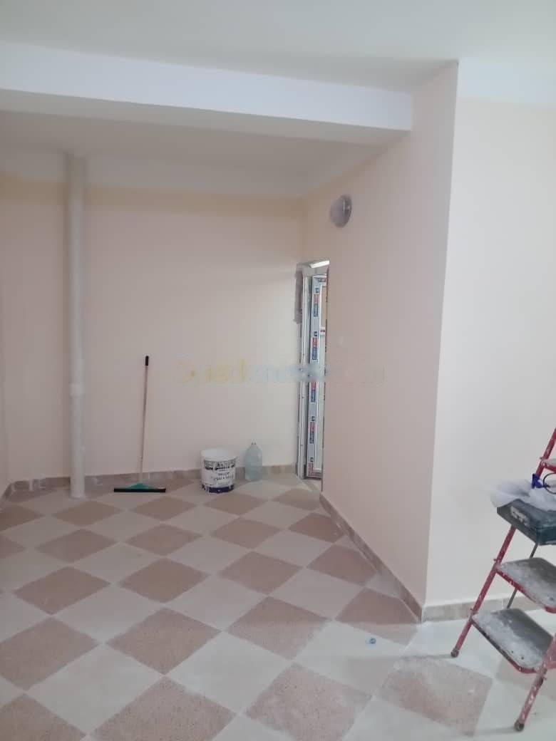 Location Local Bordj El Kiffan