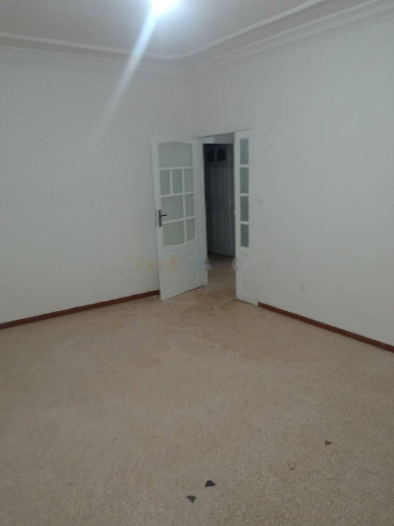 Location Niveau de villa F4 Draria