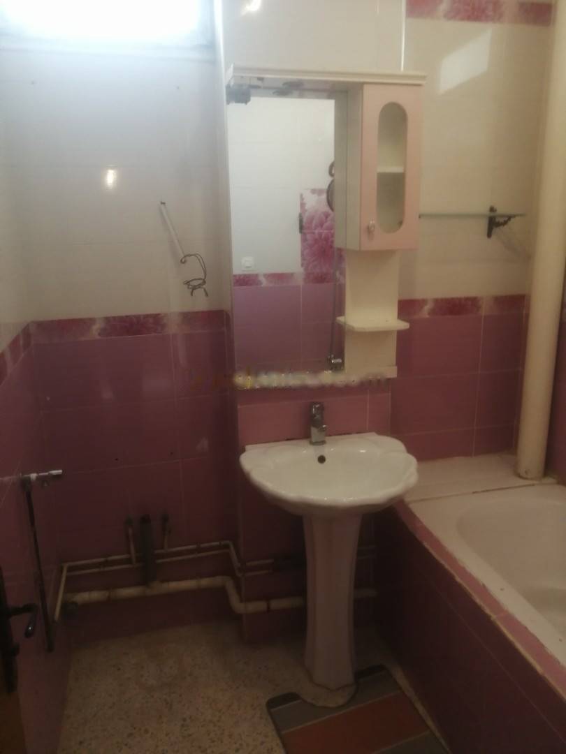 Location Appartement F3 Bir Mourad Rais