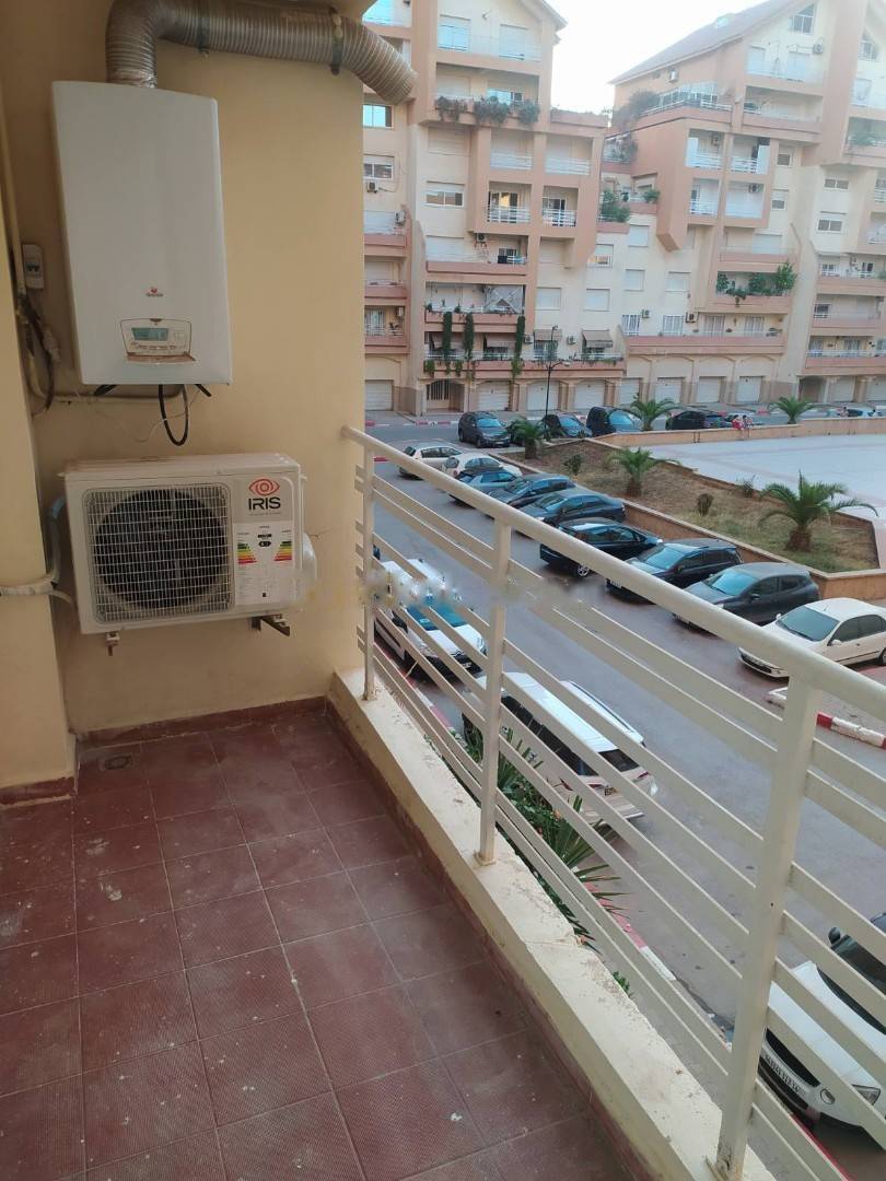 Location Appartement F3 El Achour