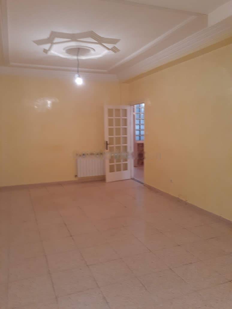 Location Niveau de villa F3 Djasr Kasentina