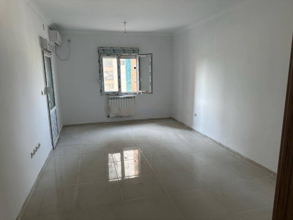 Location Appartement F5 Kouba