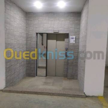 Location Appartement F4 Souidania