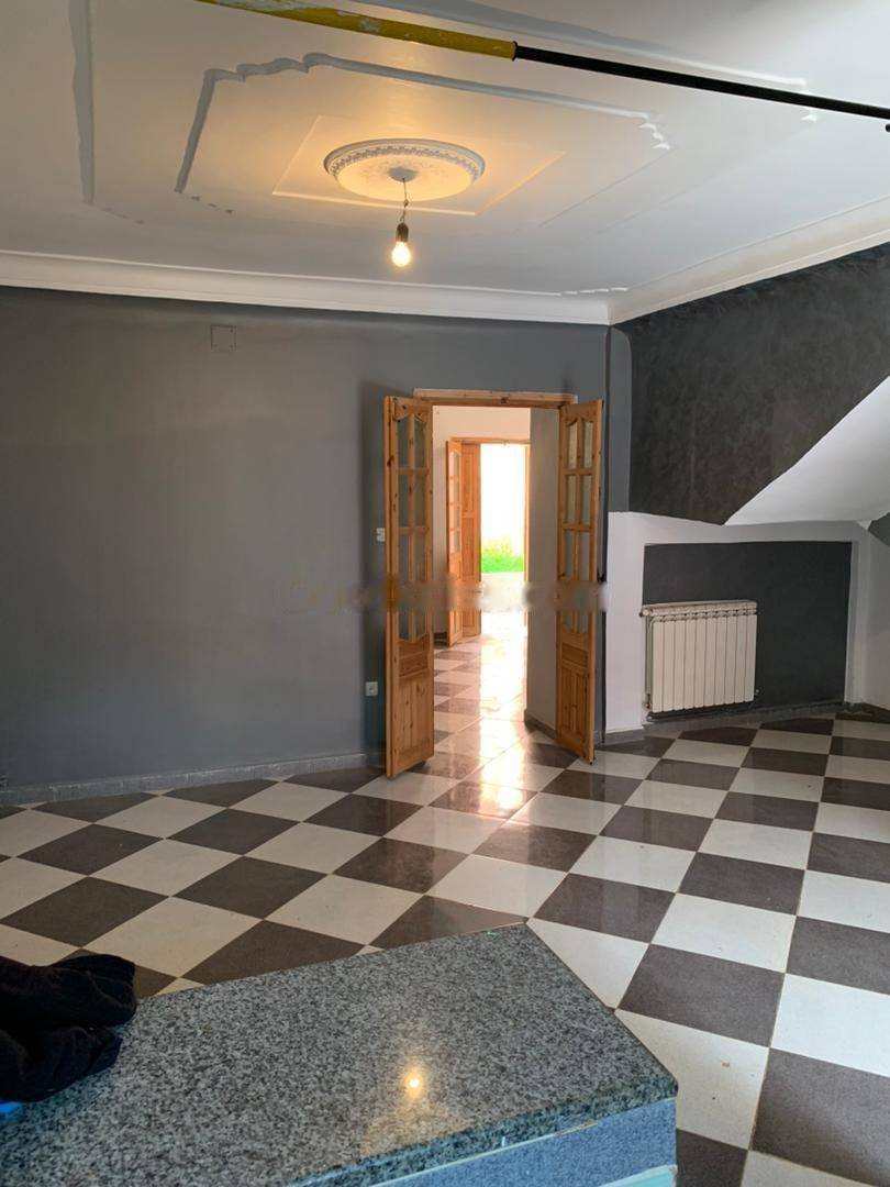 Location Niveau de villa F4 Birkhadem