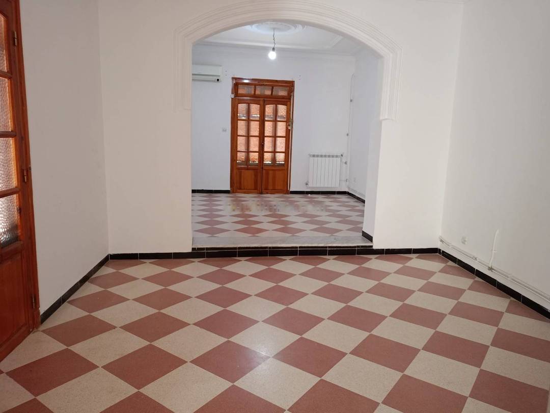 Location Niveau de villa F6 Bir Mourad Rais