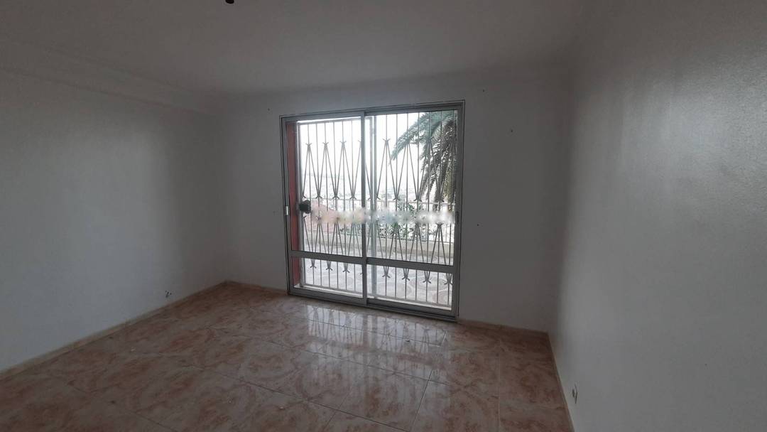 Location Appartement F3 El Mouradia