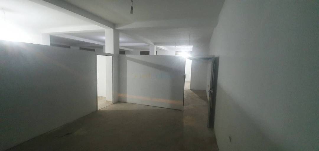 Location Local F1 Souidania