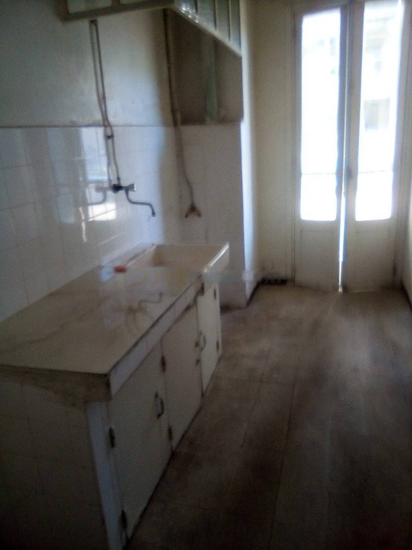 Location Appartement F2 Sidi M'Hamed