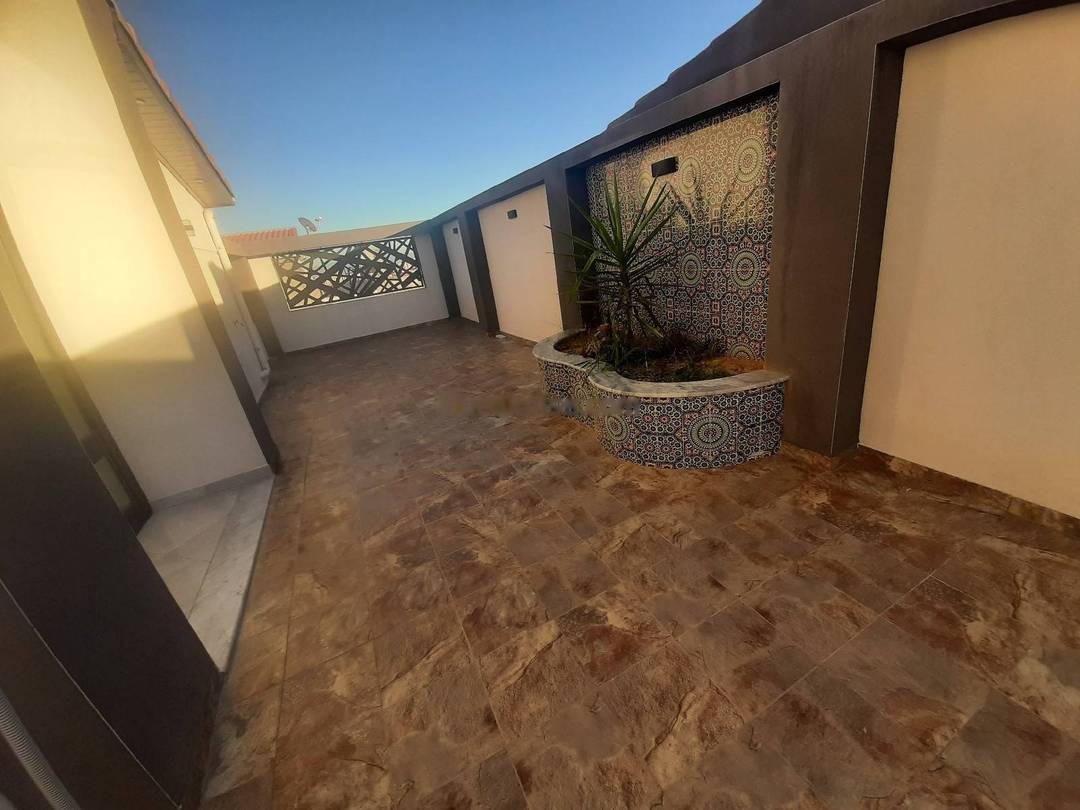 Location Appartement F4 El Achour