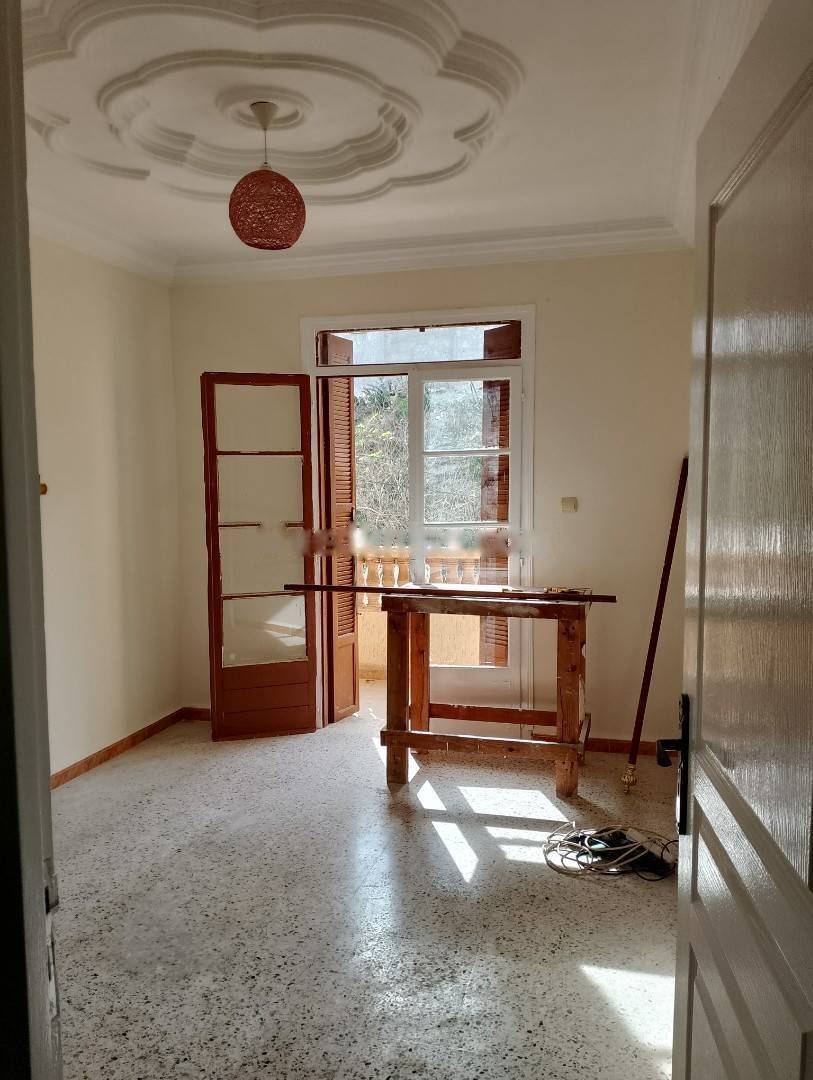 Location Niveau de villa F4 El Achour