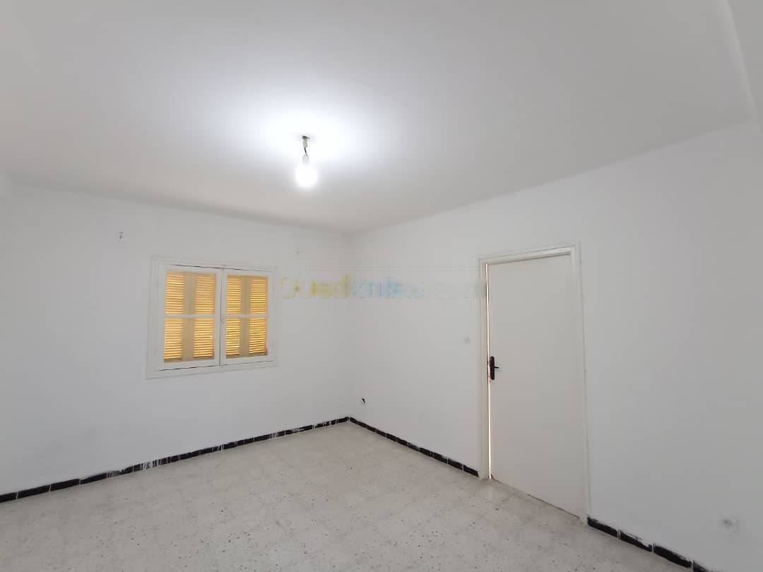 Location Appartement F3 Bab Ezzouar