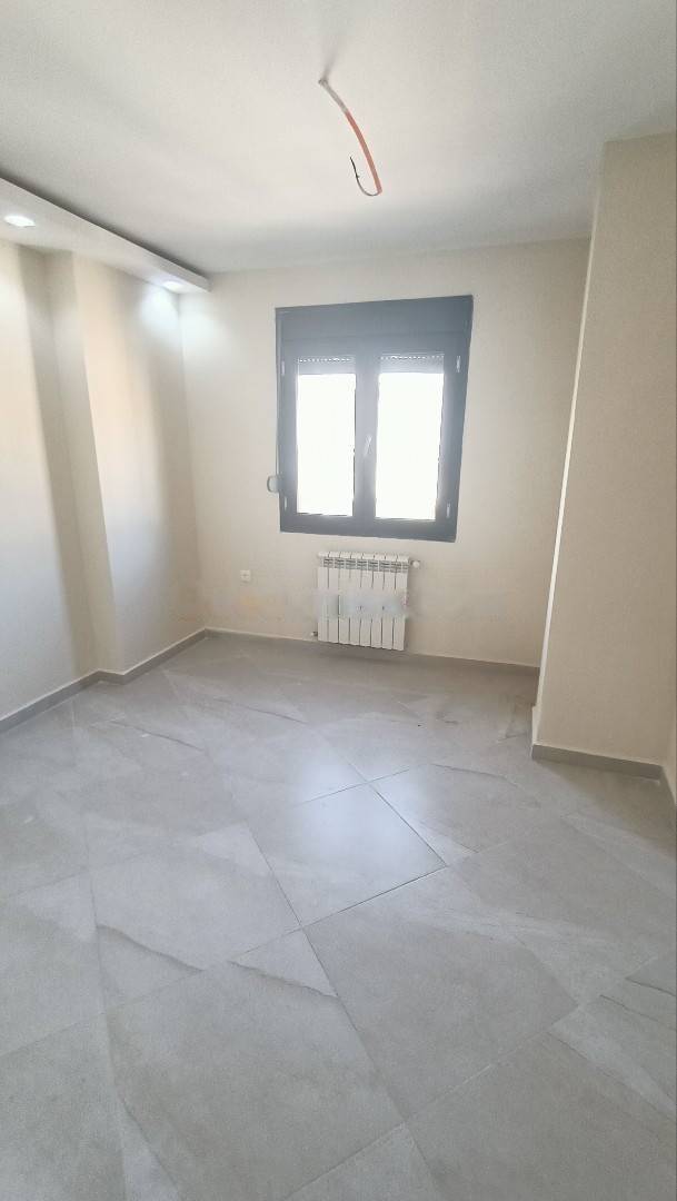 Location Appartement F4 Bir Mourad Rais