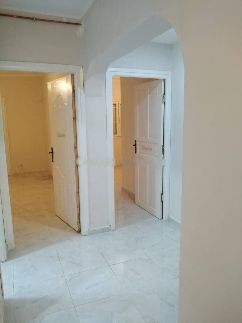 Location Appartement F3 El Achour