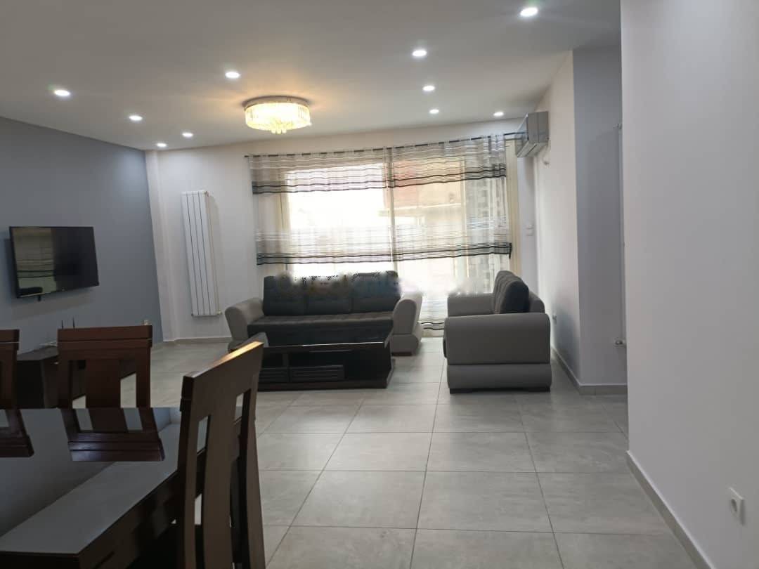 Location Appartement F4 El Achour