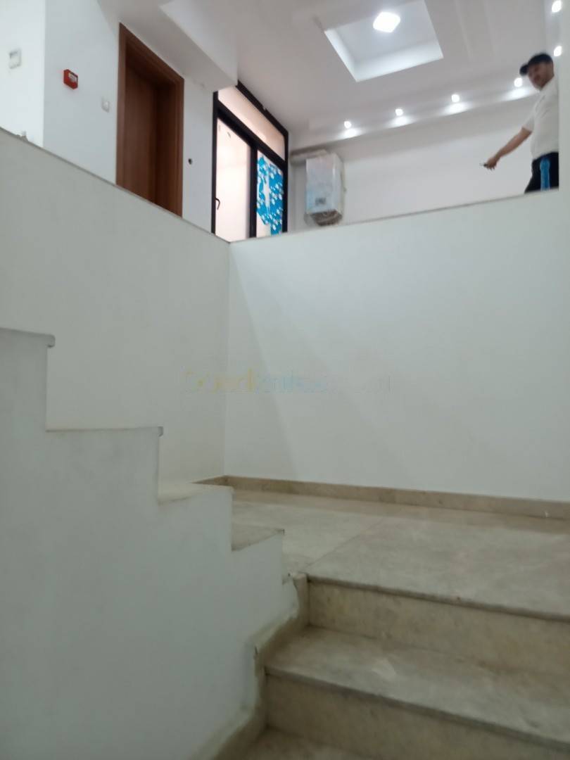 Location Immeuble Djasr Kasentina