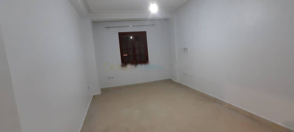 Location Niveau de villa F4 Djasr Kasentina