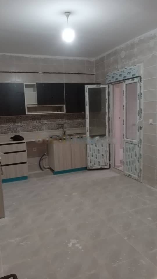 Location Appartement F4 Kouba