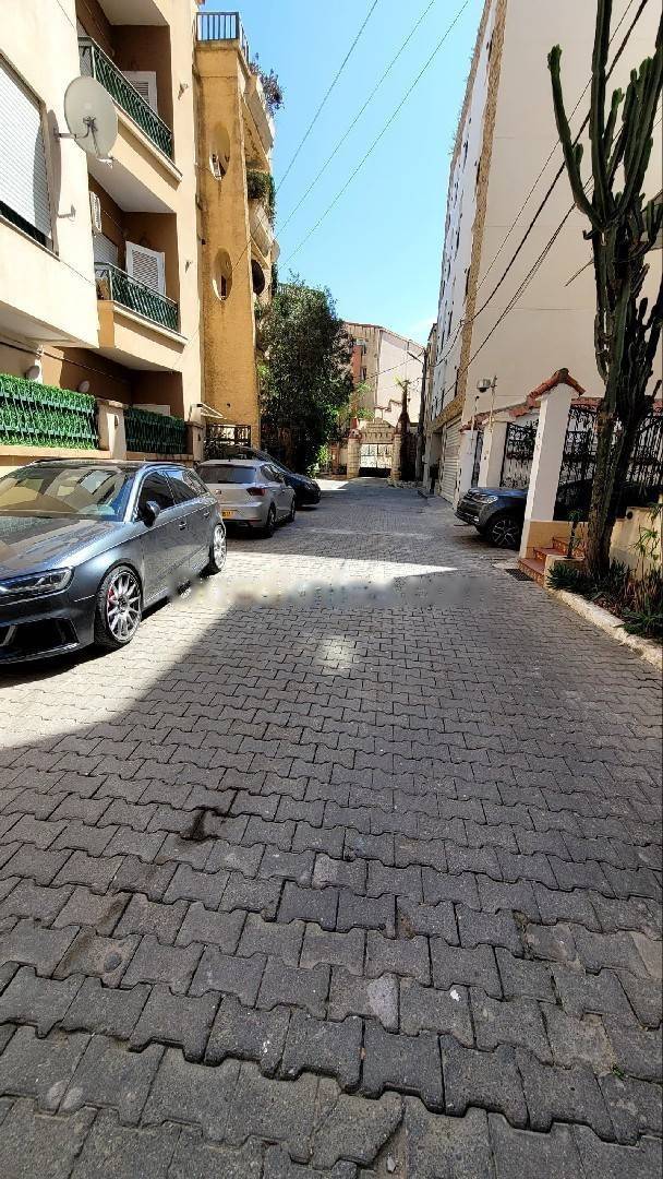 Location Appartement F3 Ben Aknoun