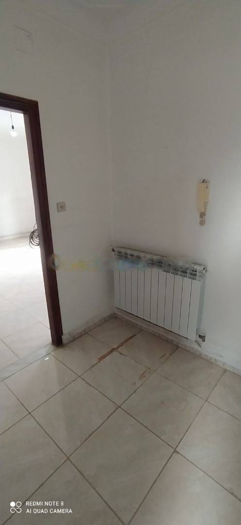 Location Appartement F4 Bab Ezzouar