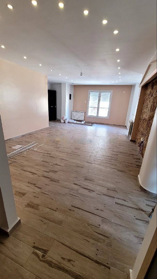 Location Appartement F3 Ben Aknoun