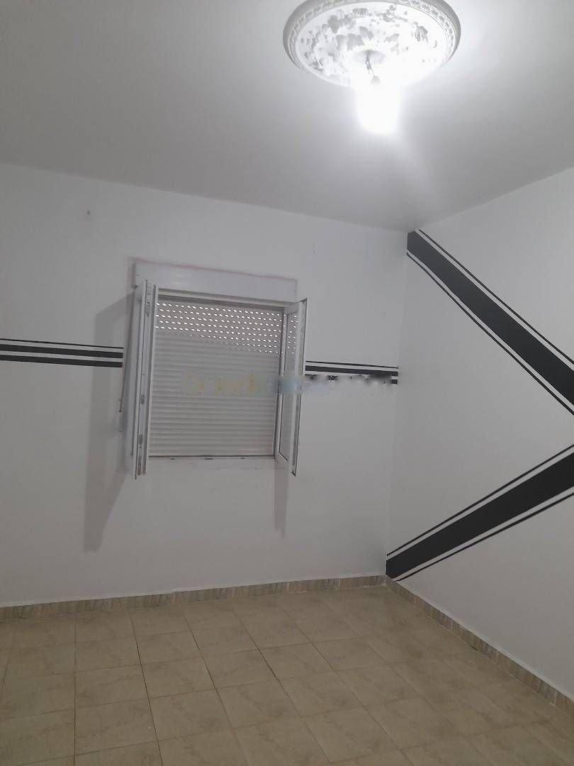 Location Appartement F4 Reghaia