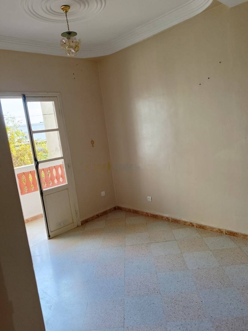 Location Niveau de villa F4 Birkhadem