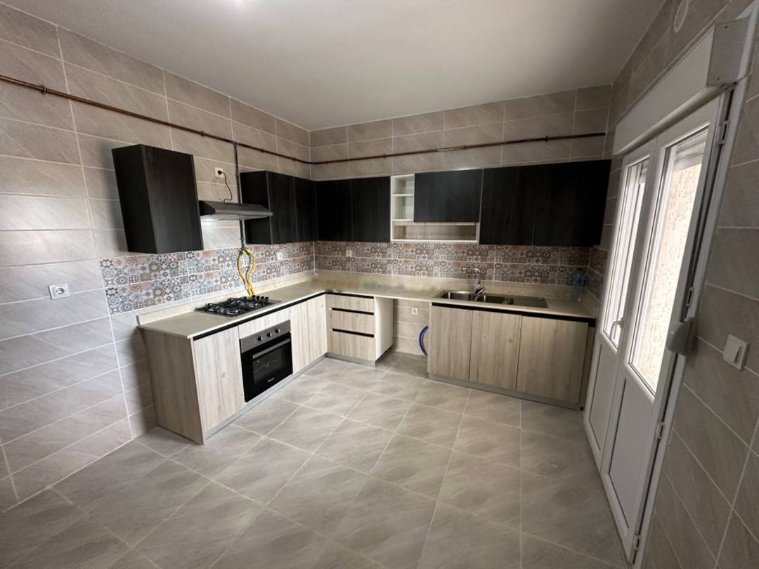 Location Appartement F4 Kouba