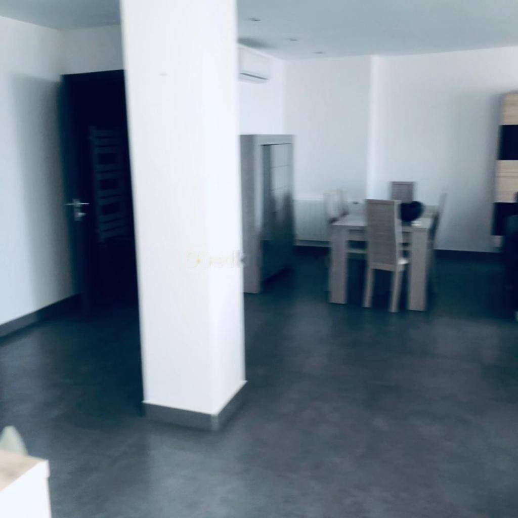 Location Appartement F4 Hydra