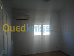 Location Appartement F4 Hydra
