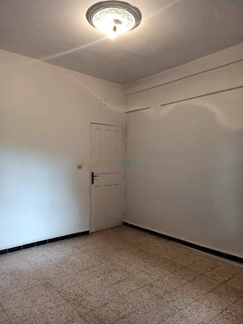 Location Niveau de villa F2 Bir Mourad Rais