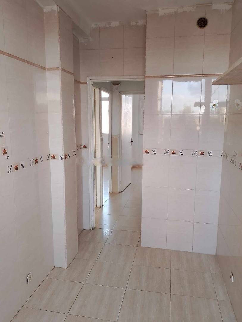 Location Appartement F4 Djasr Kasentina