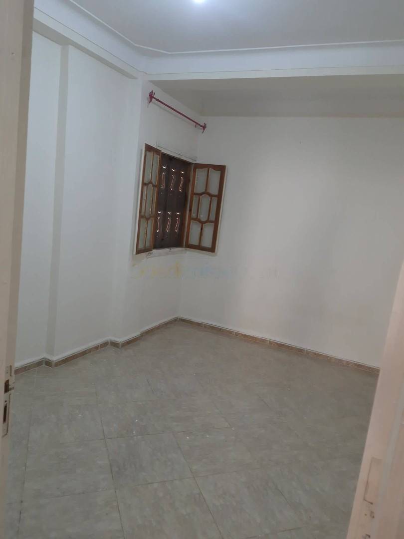 Location Niveau de villa F3 Bordj El Kiffan