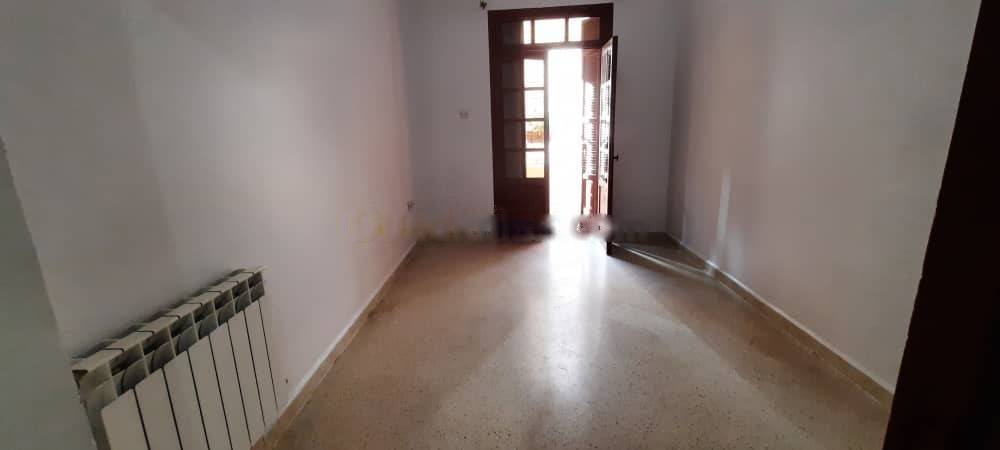 Location Niveau de villa F4 Djasr Kasentina