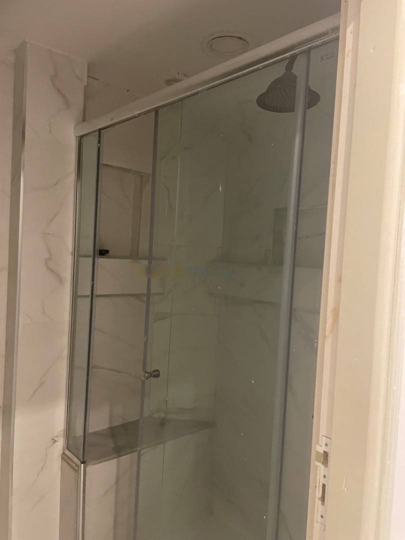 Location Appartement F4 Hydra