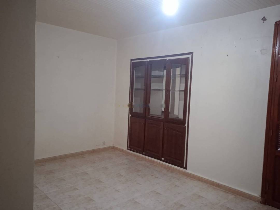 Location Appartement F3 Bab Ezzouar