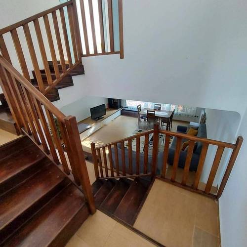 Location Niveau de villa F4 Hydra