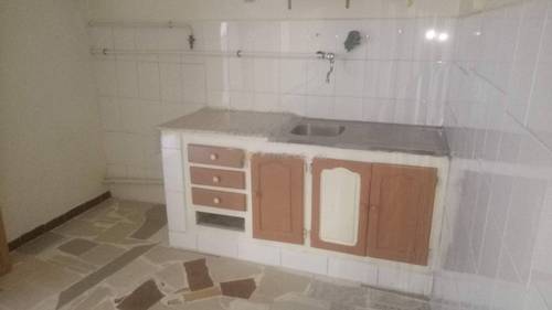 Location Niveau de villa F2 Djasr Kasentina