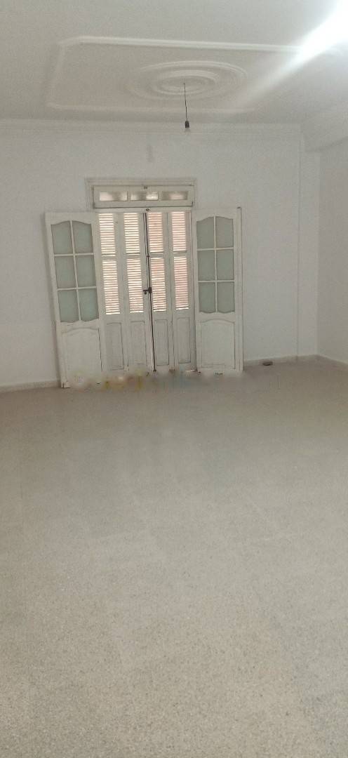 Location Niveau de villa F3 Birkhadem