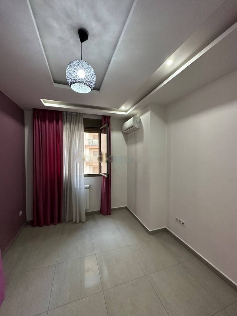 Location Appartement F4 Bir Mourad Rais