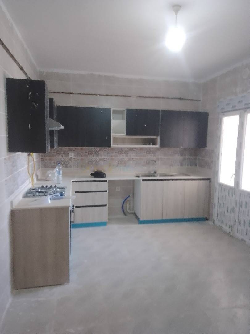 Location Appartement F5 Kouba