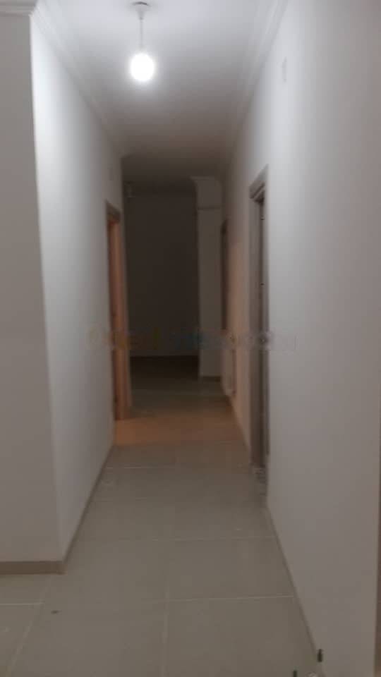 Location Appartement F4 Kouba