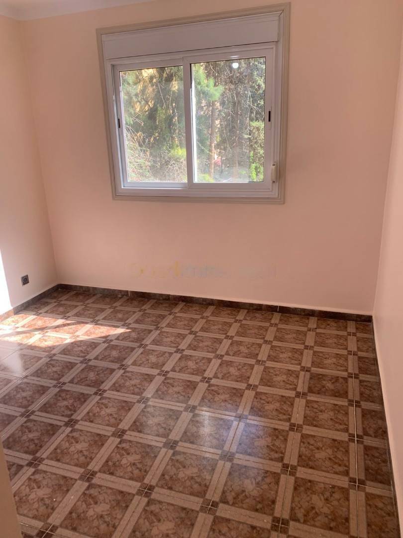 Location Appartement F3 Bab Ezzouar