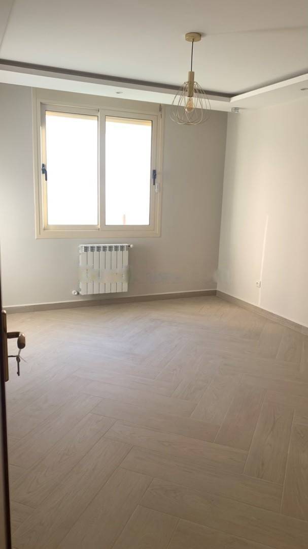 Location Appartement F4 Bouzareah