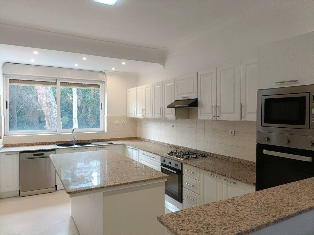 Location Appartement F7 El Biar