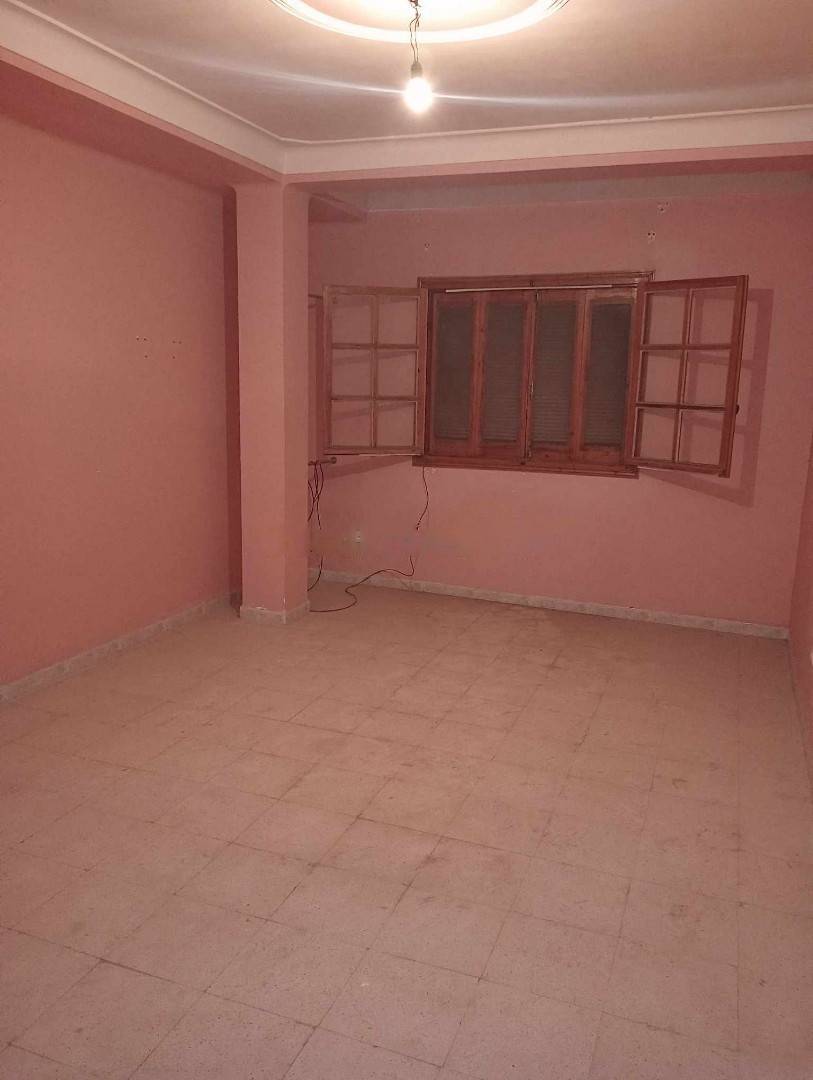 Vente Villa F8 Ouled Chebel