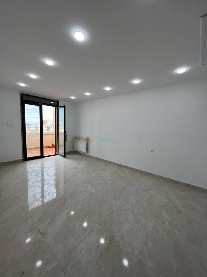 Vente Appartement F3 El Achour