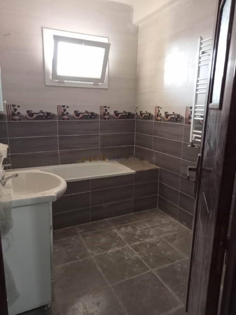 Location Appartement F5 Reghaia