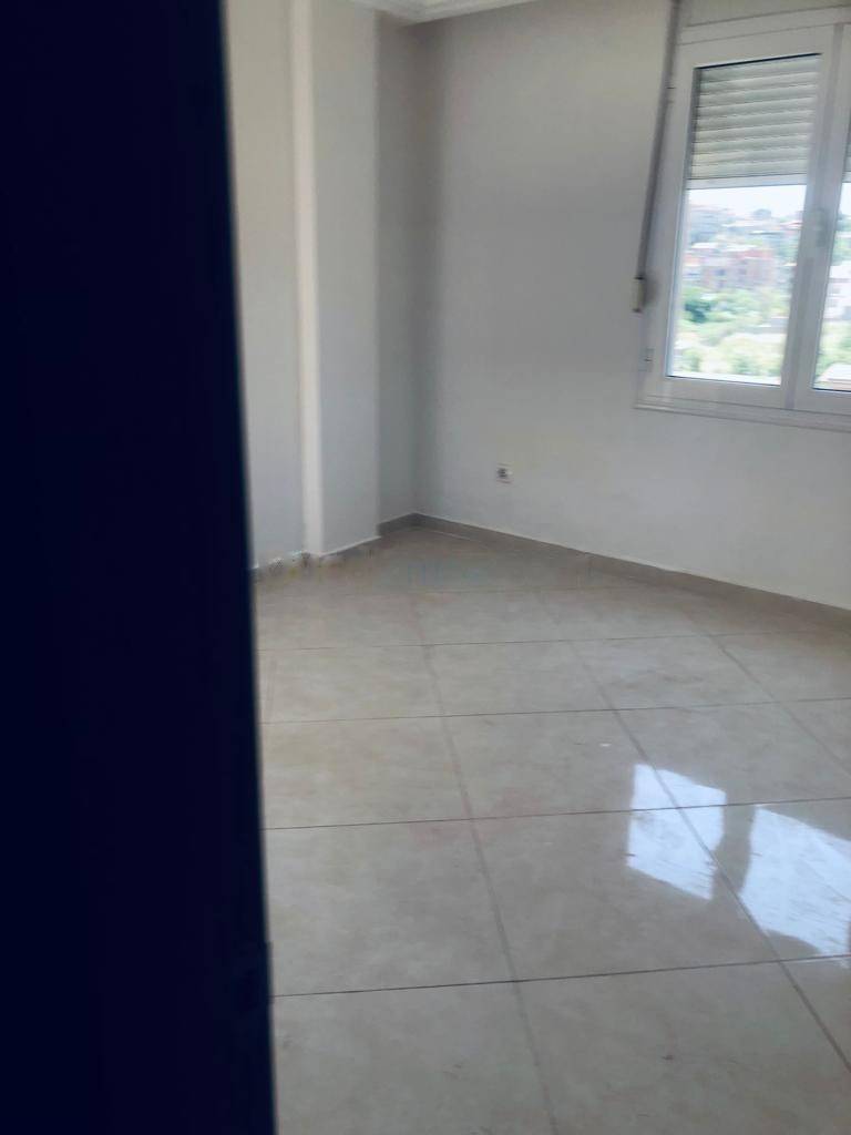 Location Appartement F4 El Achour